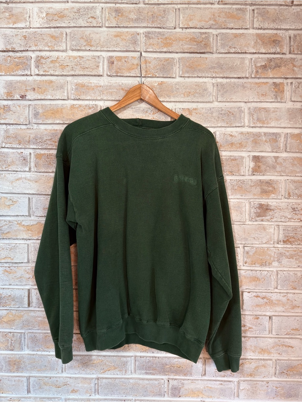 Vintage Levi’s crewneck sweatshirt